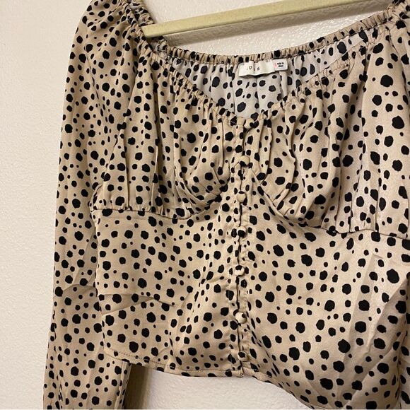 LUSH cream blouse crop long sleeve black dots button front  off the shoulder-S - Picture 2 of 10